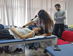 una-seduta-tipo-di-osteopatia-007
